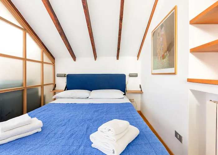 Guesthost - Piazza Risorgimento Cosy Apartament