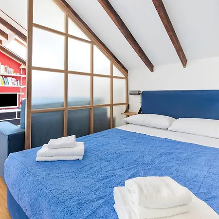 Apartment Piazza Risorgimento Cosy