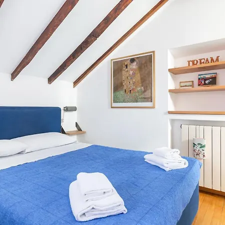 Guesthost - Piazza Risorgimento Cosy Milão