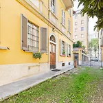 公寓 Guesthost - Piazza Risorgimento Cosy
