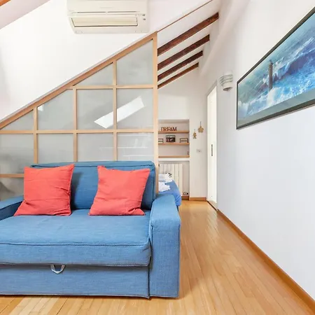 Guesthost - Piazza Risorgimento Cosy Appartement *